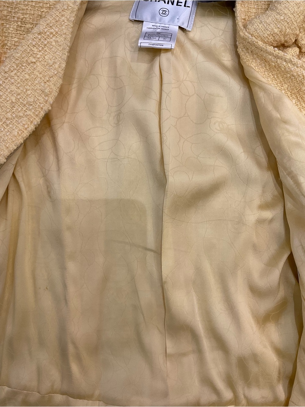Chanel Jacket - Picture 8 of 9